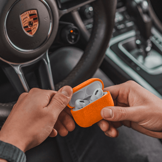 AirPods 1/2 Gen Alcantara Case - Orange - Alcanside